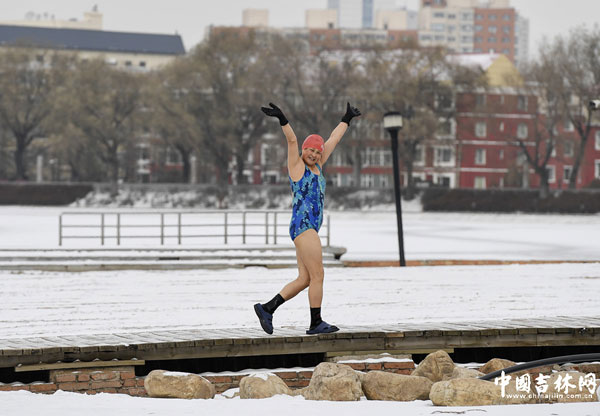 Winter swimming enthusiasts itching for a dip