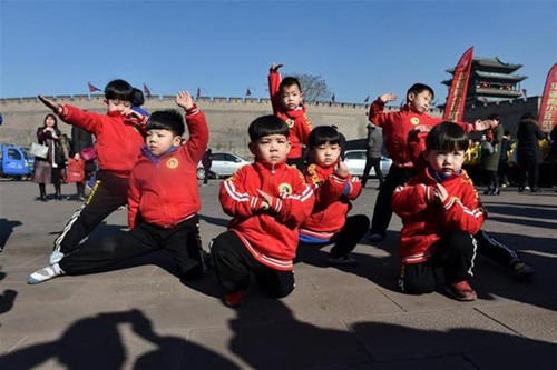 Pingyao county stages martial arts show