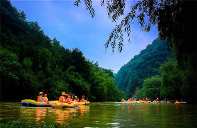 Escape the summer heat in Sanmenxia