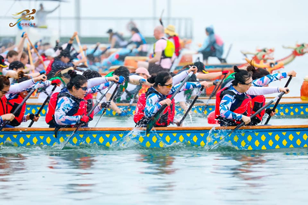 Expats enjoy Dragon Boat Festival trip to Suzhou