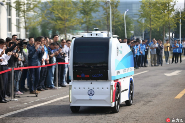 Autonomous driving sanitation vehicles unveiled in Beijing