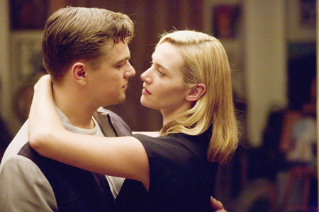 DiCaprio and Winslet on the set of film 