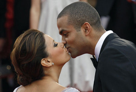 Eva Longoria Parker and her husband arrive for the screening of the film at 62nd Cannes Film