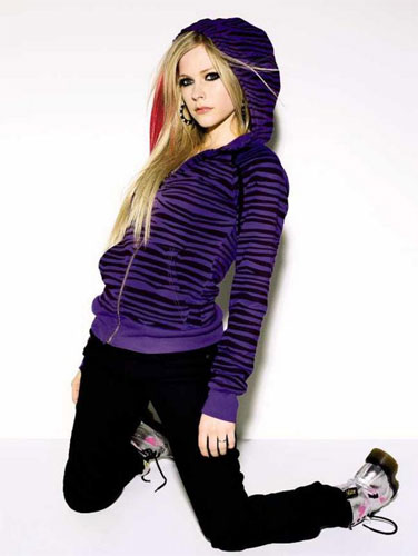 Avril Lavigne models for teen clothing