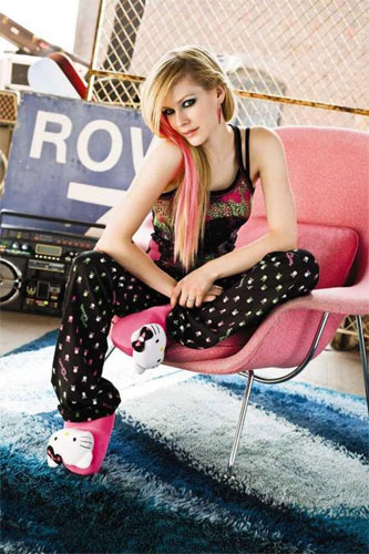 Avril Lavigne models for teen clothing