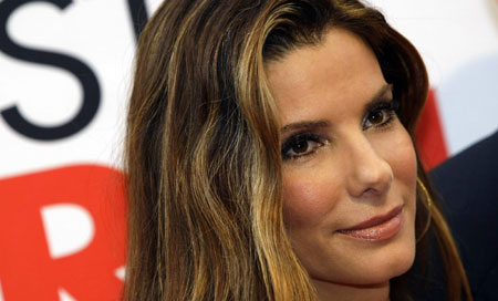 Sandra Bullock and Reynolds arrive for German film premiere of 