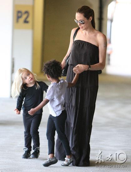 Angelina Jolie spotted out with children