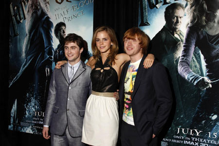 Cast members at premiere of 