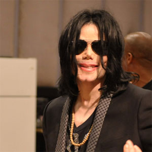 Michael Jackson 'controlled' by staff