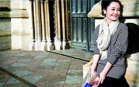 Actress Xu Qing's photoshoots in Paris, London