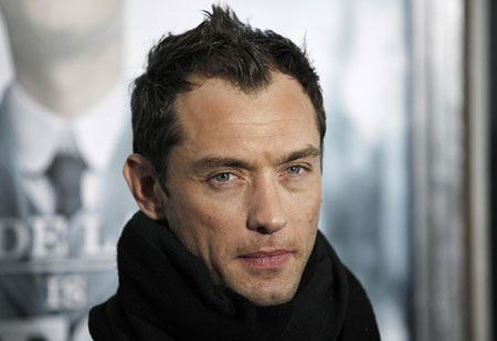 Jude Law and other celebs attend the premiere of 