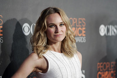 Diane Kruger arrives at the 2010 People's Choice Awards in Los Angeles