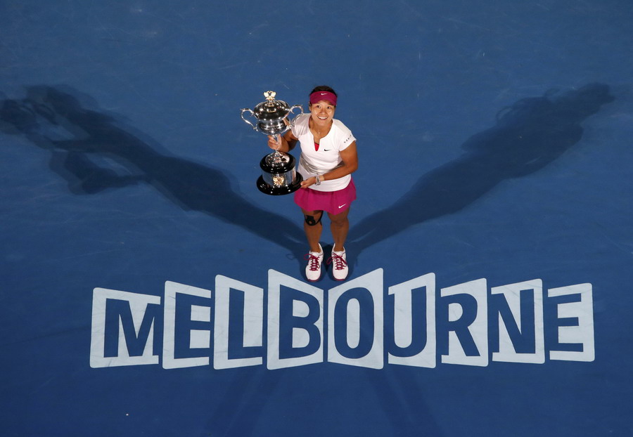 Li Na beats Cibulkova to win Australian Open