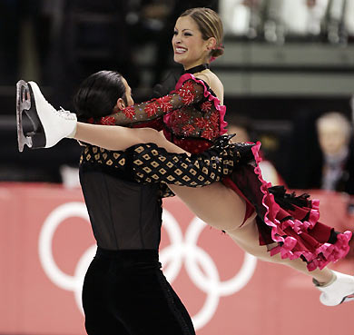 Tanith Belbin and Benjamin Agosto from the U.S. perform their free dance in the ice dancing competition during the Figure Skating at the Torino 2006 Winter Olympic Games in Turin, Italy, February 20, 2006. [Reuters]