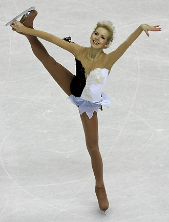 Viktoria Pavuk from Hungary performs during the women's short program during the Figure Skating competition at the Torino 2006 Winter Olympic Games in Turin, Italy, February 21, 2006. [Reuters]