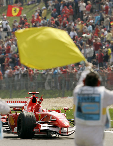 Schumacher beat Alonso to win in Germany