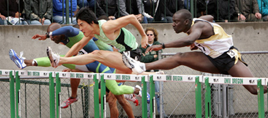 Liu wins talent-laden 110-meter hurdles