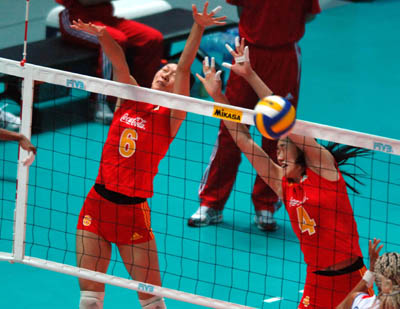 Volleyball: China crush Cuba 3-0