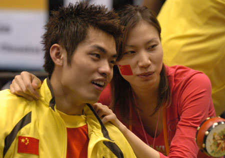 Girlfriend Xie leaps to defence of Dan