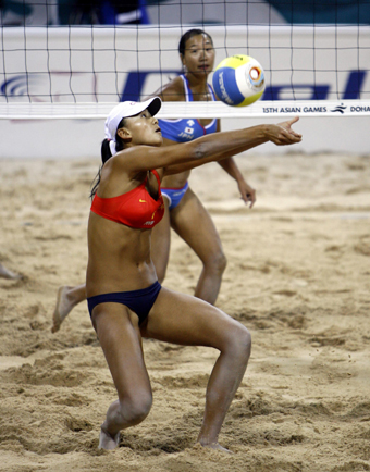 China sweeps beach volleyball golds