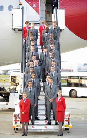 England soccer team heads to S Africa for World Cup