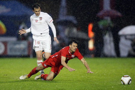 Serbia plays friendly match with Poland ahead of Cup