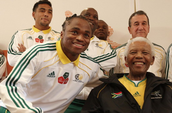 Mandela meets Bafana Bafana ahead of World Cup