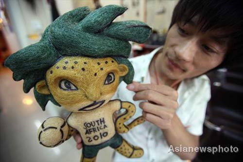 Zakumi made of hair appears in Beijing barber shop