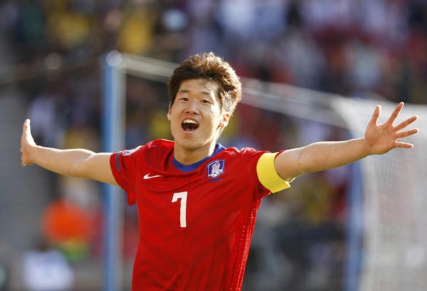 S Korea eases to 2-0 win over lackluster Greece