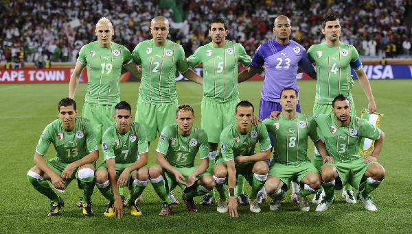 Algeria holds England to a 0-0 draw