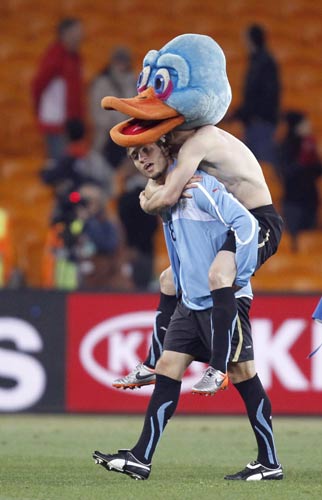 Uruguay in WCup semifinals for 1st time since '70