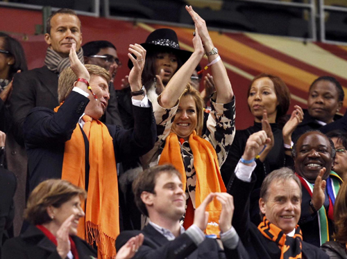 Crown Prince and Princess buoy the Dutch team at World Cup