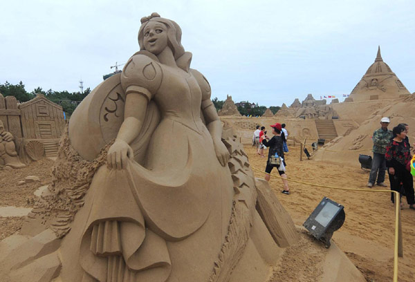 Disney-themed sand sculptures displayed in E China