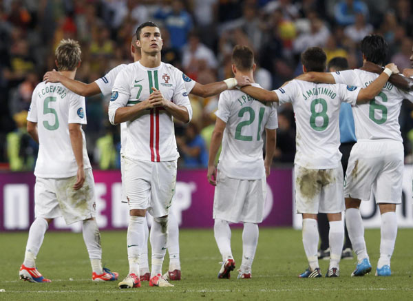 Spain beats Portugal to reach Euro 2012 final