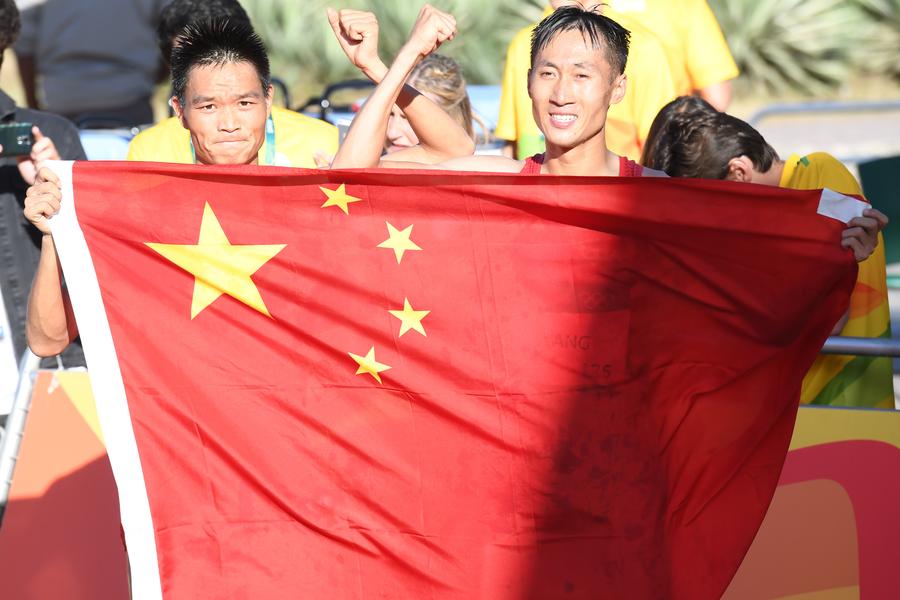 Wang Zhen wins men's 20km racewalking gold 