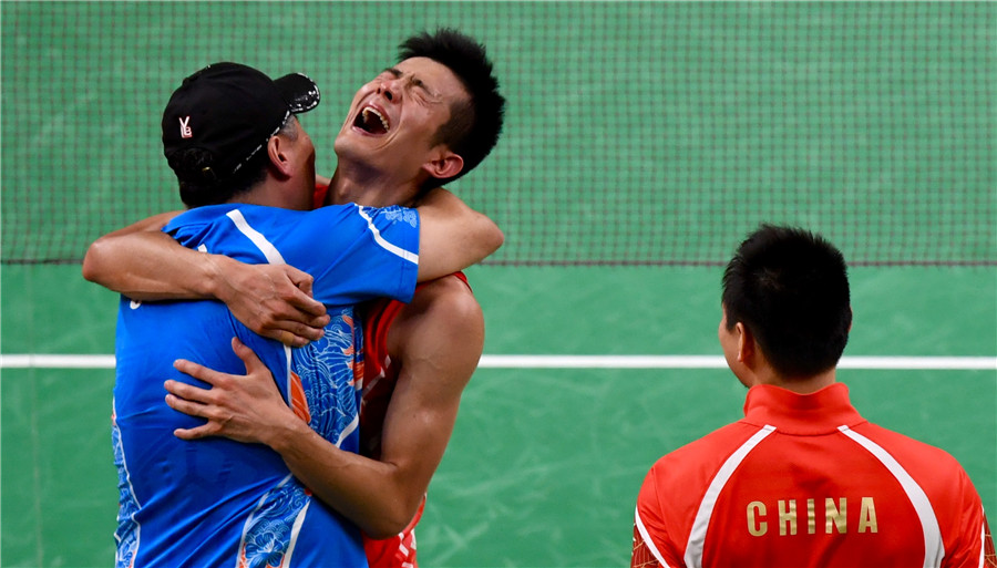 Chen Long dashes Malaysia's hope for badminton gold