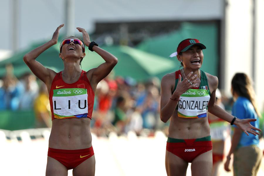 Liu Hong walks to dramatic surpass for long wait Olympic glory