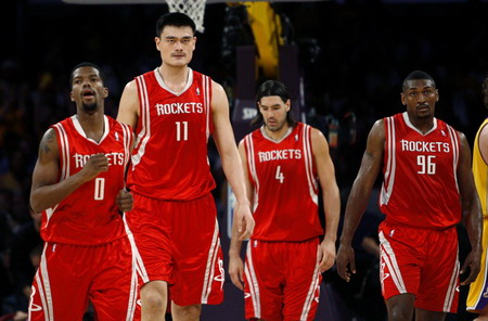 Lakers evens up series with Rockets