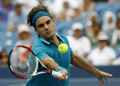 Federer struggles to win