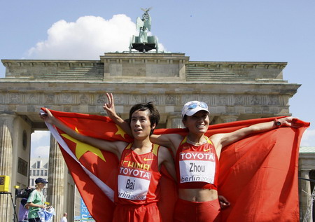 Bai Xue wins China's first gold medal from marathon