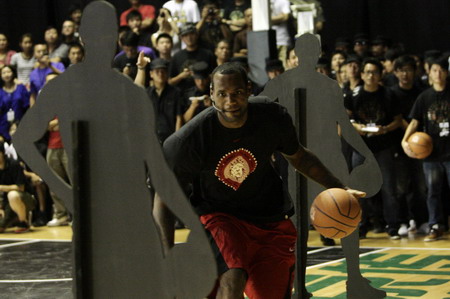 LeBron James happy back to Beijing