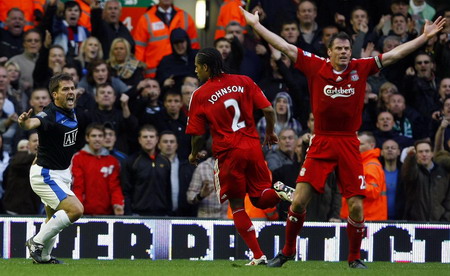 Liverpool depress Man United 2-0 at Anfield