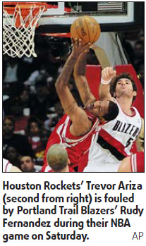 Ariza scores a career-high 33 points for Rockets