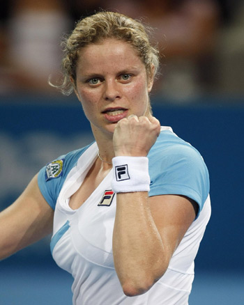 Henin and Clijsters survive scares in Brisbane