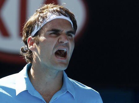 Federer survives scare against plucky Andreev