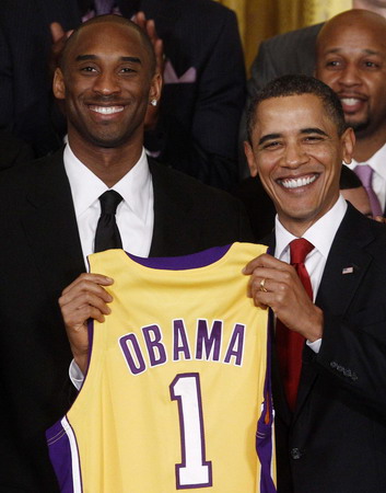 Obama meets with NBA champion Lakers