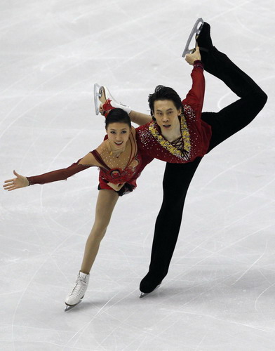 Pang/Tong win gold at World Figure Skating Championships