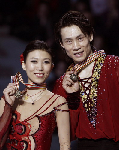 Pang/Tong win gold at World Figure Skating Championships