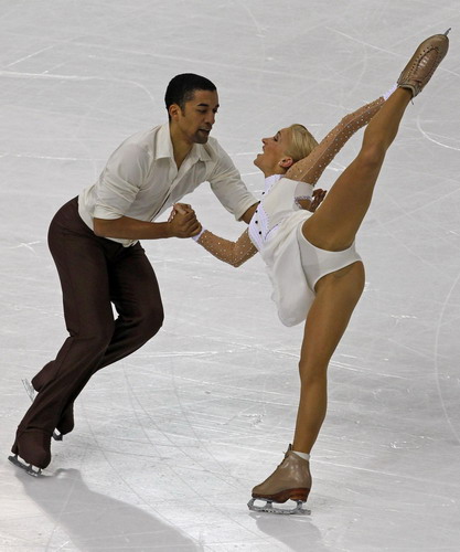 Pang/Tong win gold at World Figure Skating Championships