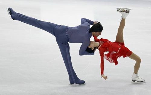 Pang/Tong win gold at World Figure Skating Championships